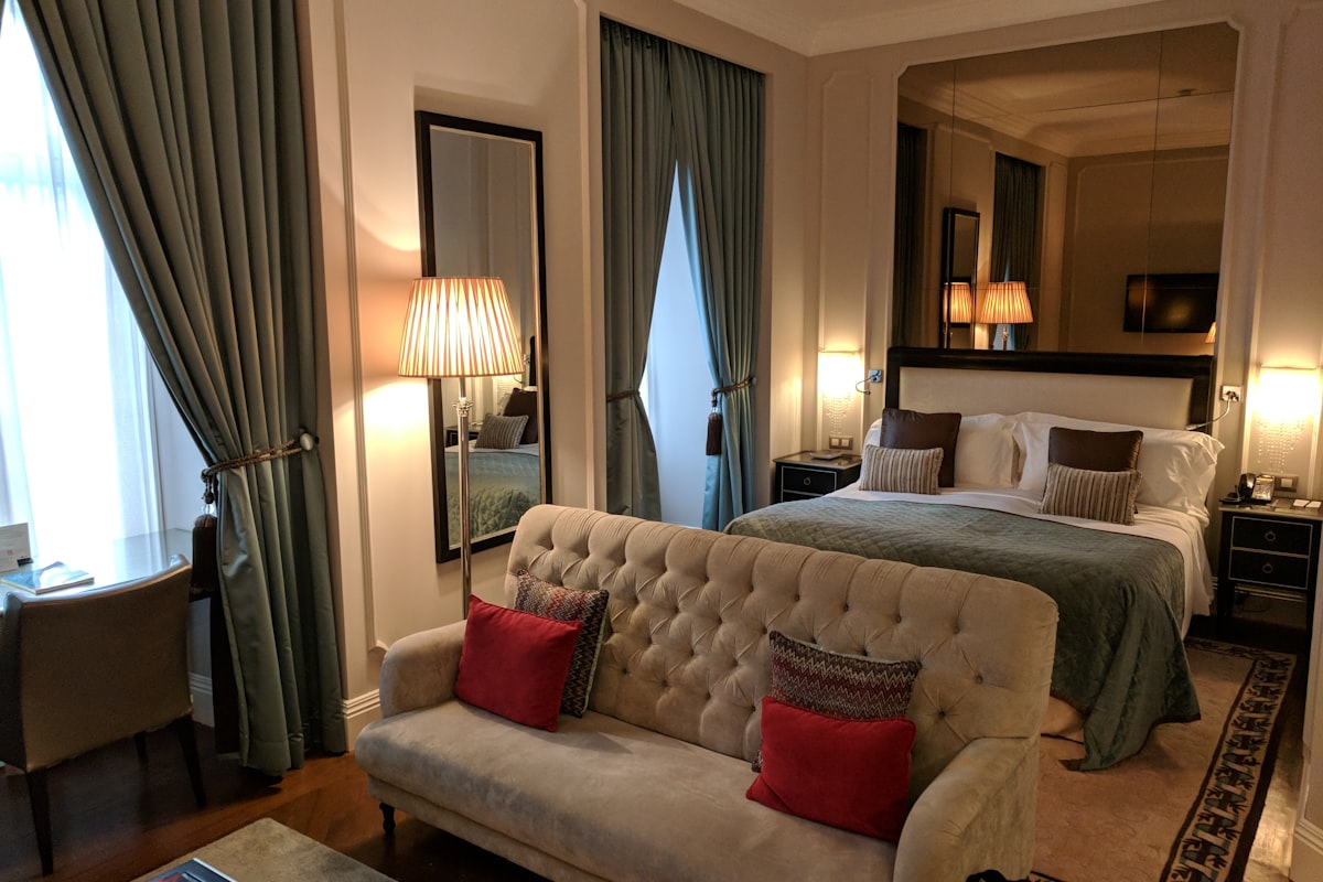 Luxury Hotel Bedroom Set